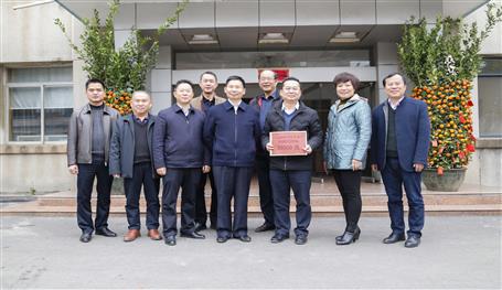 暖心！侯立林到公司送來春節(jié)慰問