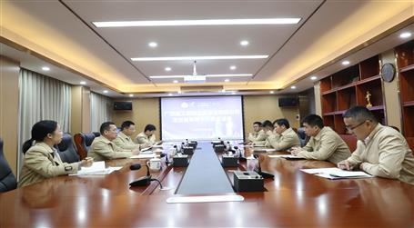 覃振華：青年員工要有格局、有能力、有擔(dān)當(dāng)