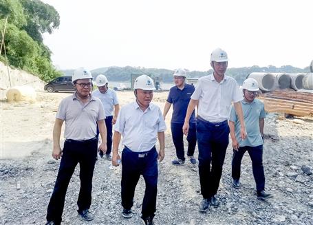 唐峰、何勇到桂東分公司項(xiàng)目開(kāi)展2023年第二季度安全生產(chǎn)質(zhì)量綜合大檢查暨“圍墻內(nèi)圍墻外”和“以包代管”專(zhuān)項(xiàng)檢查